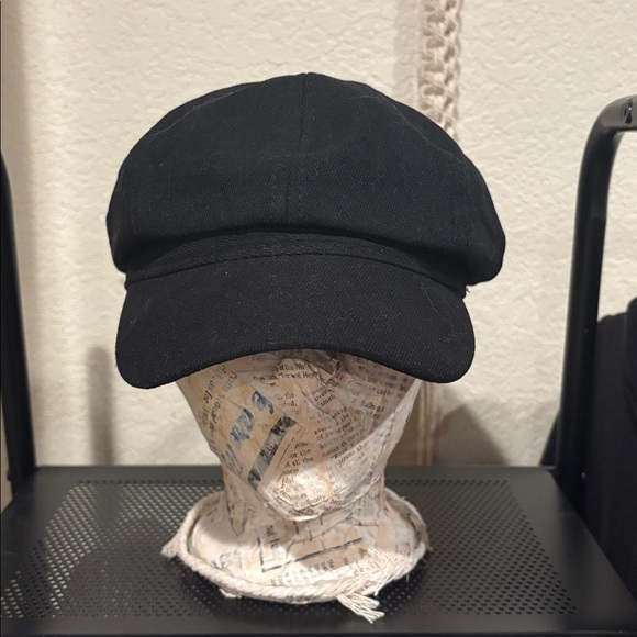 Black Cabby Hat - Picture 6 of 6